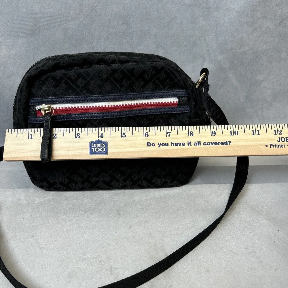 Tommy‎ Hilfiger Purse Crossbody Logo Black Canvas women's Shoulder bag Strap